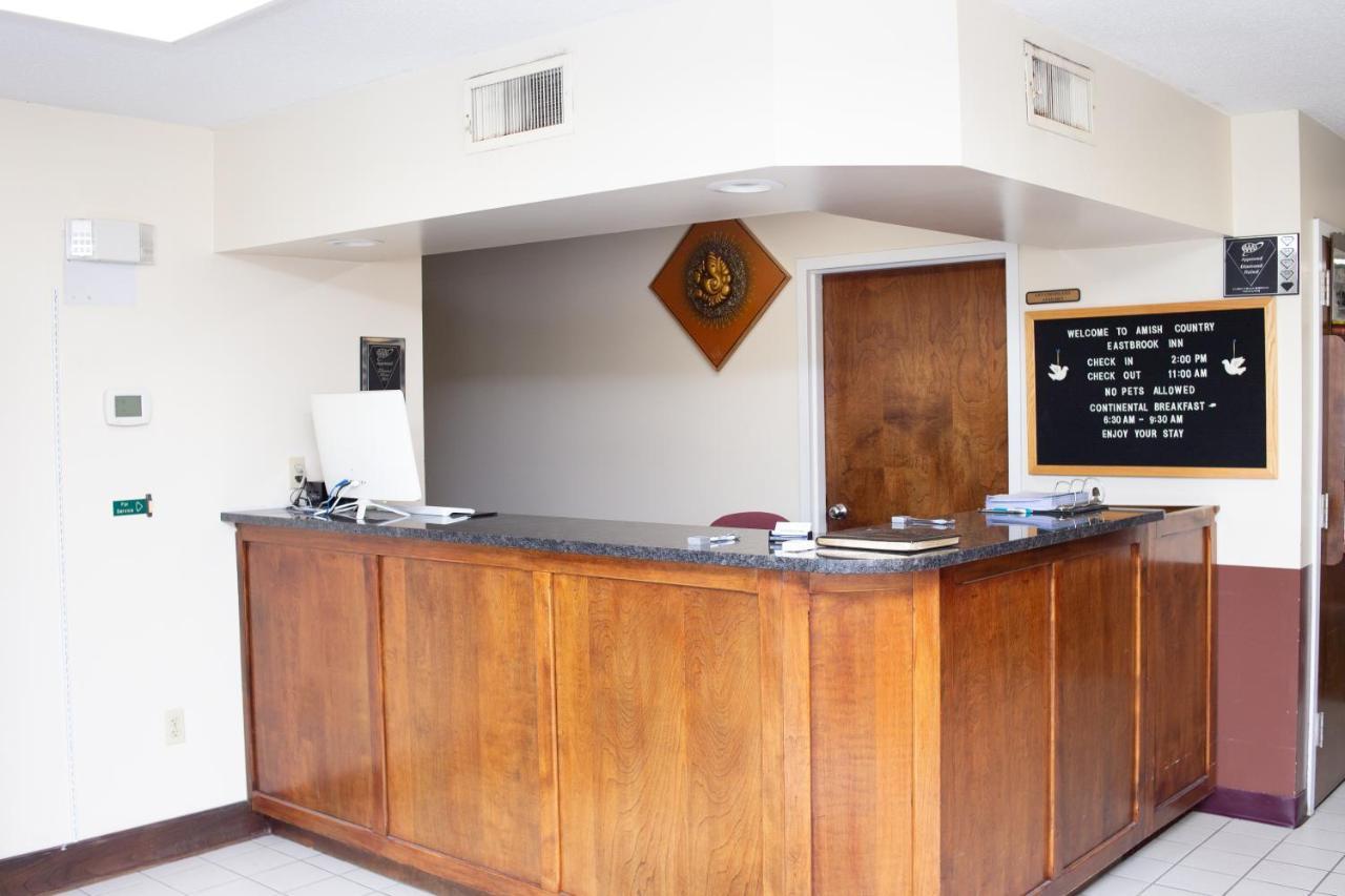 Eastbrook Inn Ronks Bagian luar foto