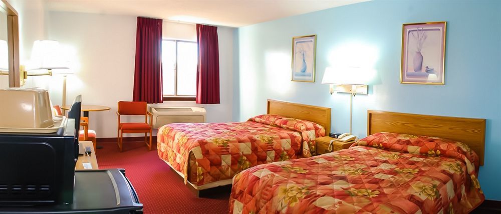 Eastbrook Inn Ronks Bagian luar foto